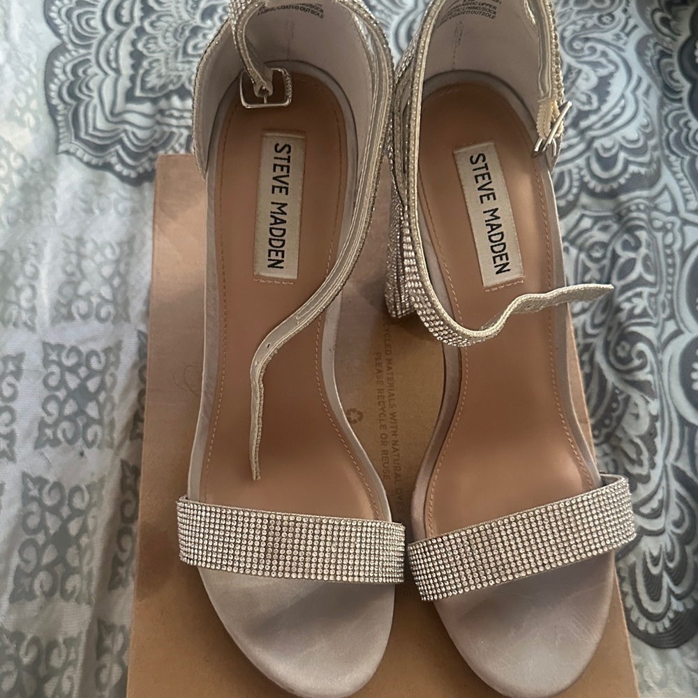 Steve Madden Glittering Silver Heels